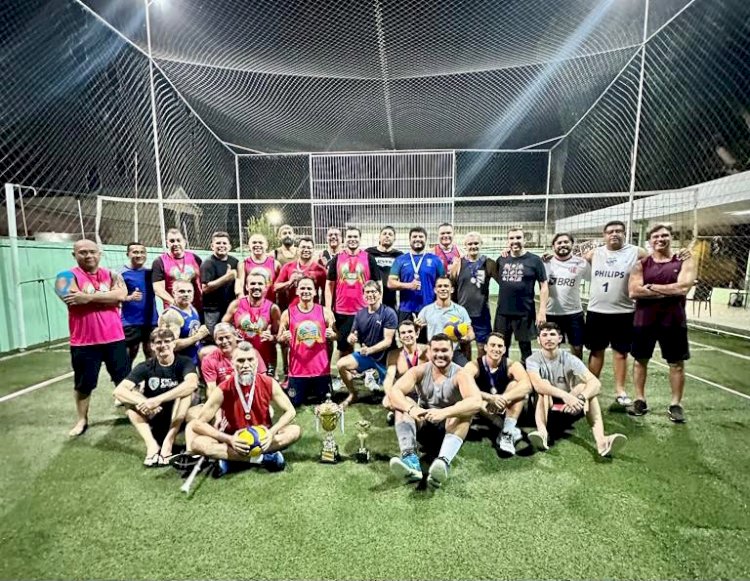 Vôlei de areia reuniu atletas acima dos 40 anos em torneio solidário em Manaus